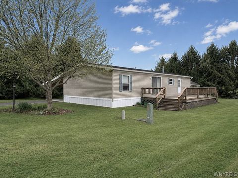 Mobile Home For Sale - 4884 Rte 219 - 143 Green Valley Estates<br/> Great Valley, NY 14741