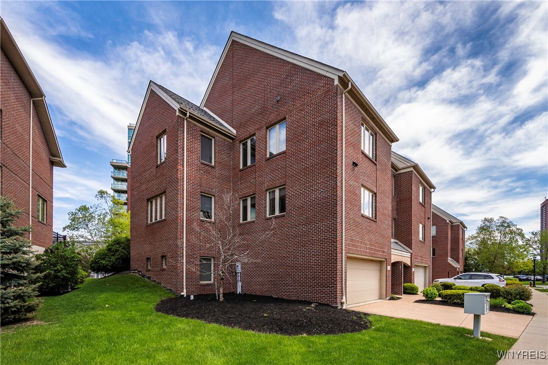 13 Ojibwa Circle, Buffalo, New York image 3