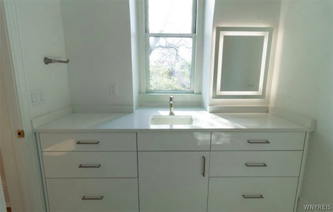 Tiny photo for 17 N Pearl Street #4, Buffalo, NY 14202 (MLS # B1716147)
