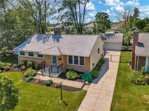 Photo for 96 Pinewoods Avenue