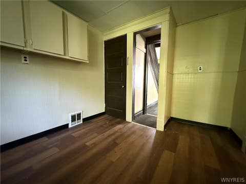 Tiny photo for 1868 Weston Avenue, Niagara Falls, NY 14305 (MLS # B1709127)