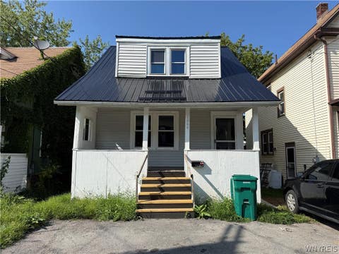 Photo of 1868 Weston Avenue, Niagara Falls, NY 14305 (MLS # B1709127)