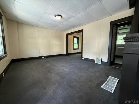 Tiny photo for 1868 Weston Avenue, Niagara Falls, NY 14305 (MLS # B1709127)