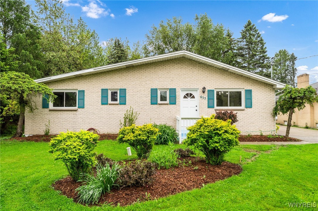 635 Rowley Road, Cheektowaga, New York image 2