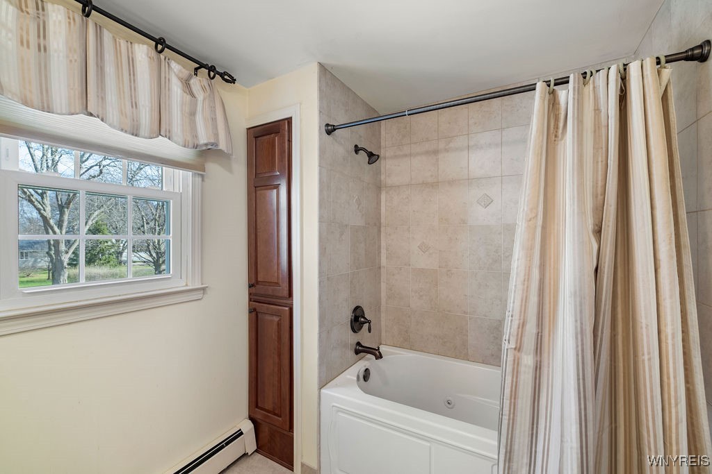 615 Sandlewood Drive, Lewiston, New York image 16