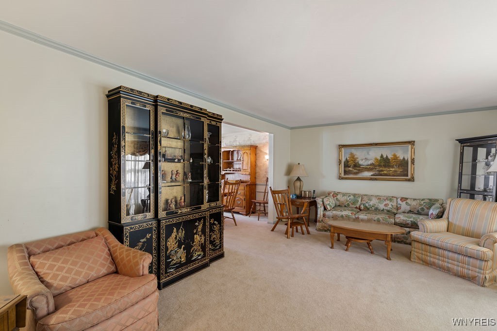 615 Sandlewood Drive, Lewiston, New York image 9