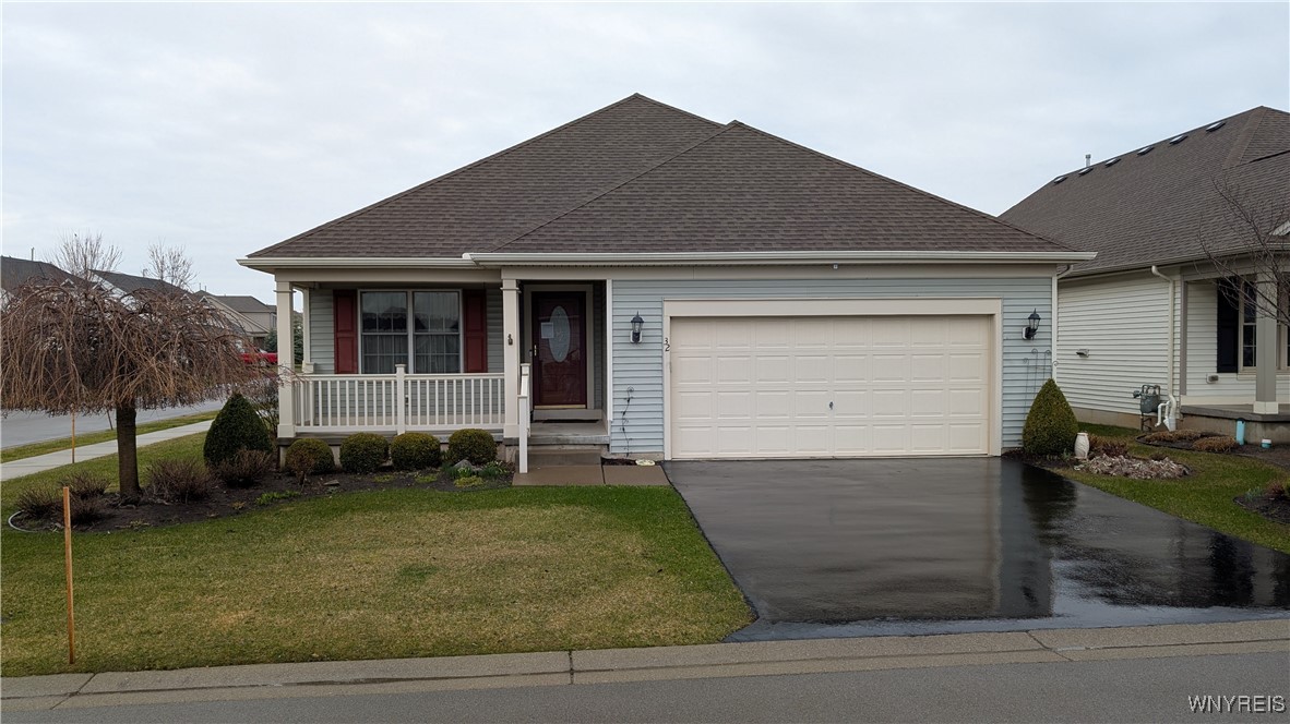 32 Wetherby Way, Lancaster, New York image 1