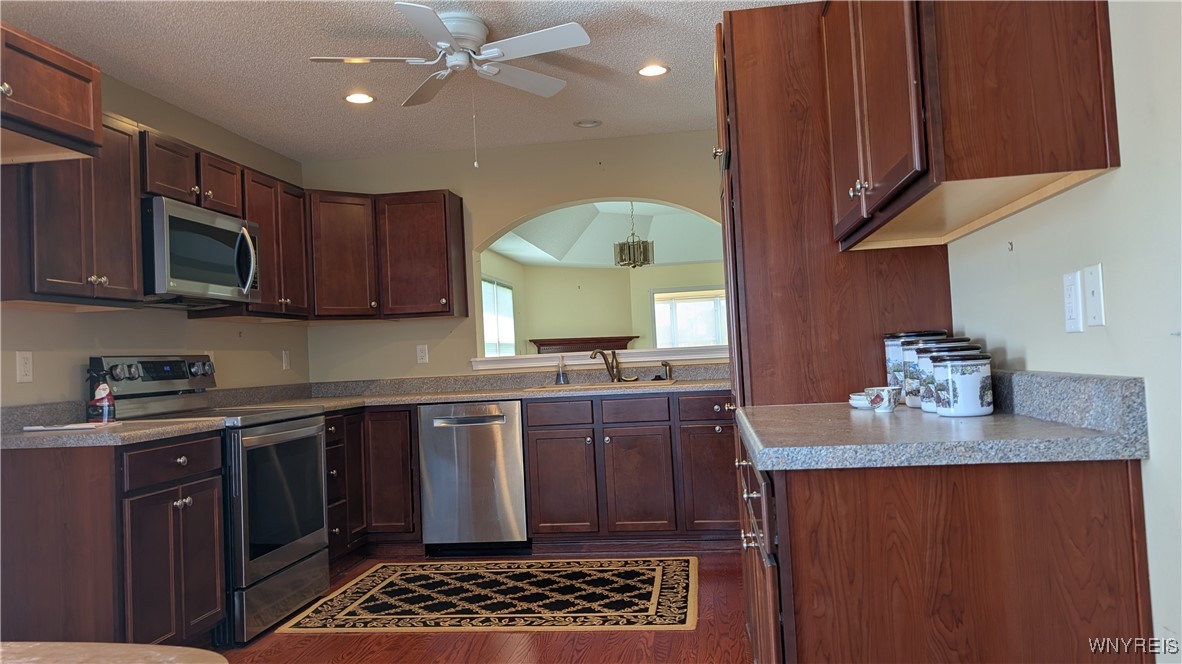 32 Wetherby Way, Lancaster, New York image 6