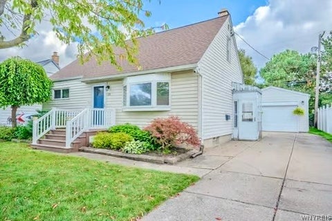Photo of 193 E Melcourt Drive, Cheektowaga, NY 14225 (MLS # B1715287)