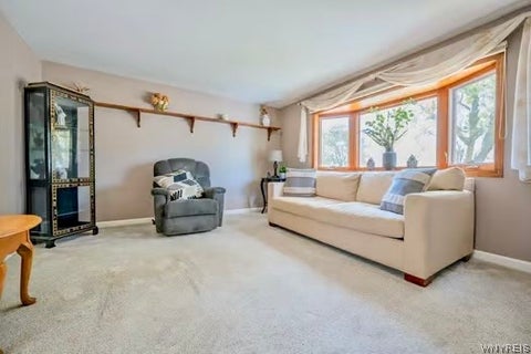 Tiny photo for 193 E Melcourt Drive, Cheektowaga, NY 14225 (MLS # B1715287)