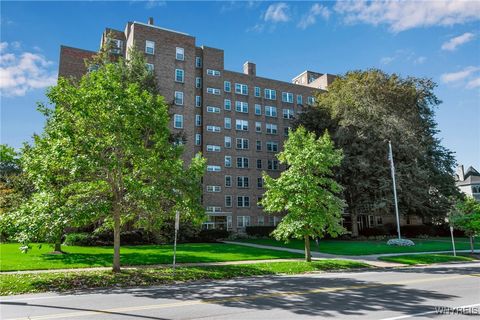 Photo of 751 W Ferry #5A, Buffalo, NY 14222 (MLS # B1643260)