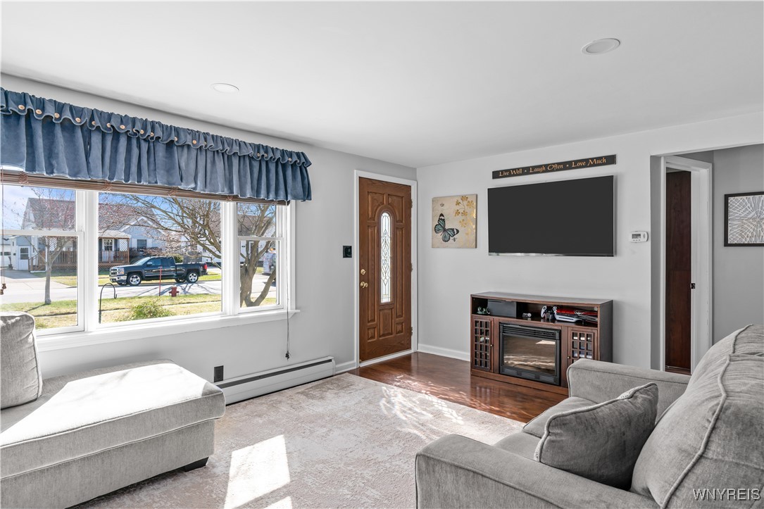1704 Parker Boulevard, Tonawanda, New York image 11