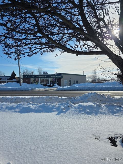 Tiny photo for 2010 Eggert Road, Amherst, NY 14226 (MLS # B1660748)