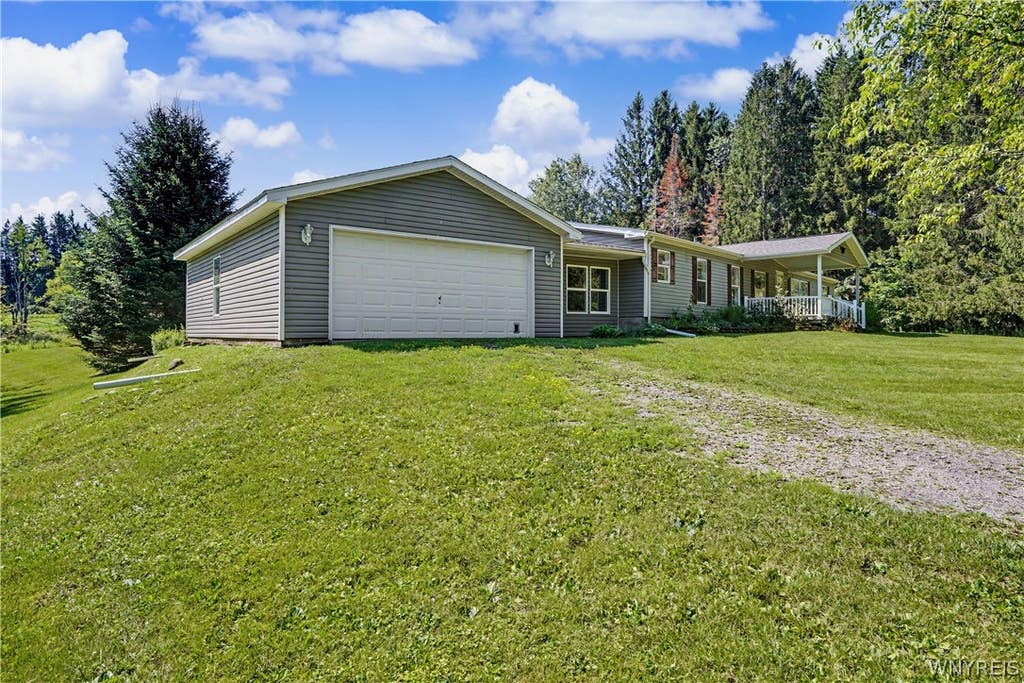 Photo of 2686 Genesee Road, Eagle, NY 14009 (MLS # B1704155)