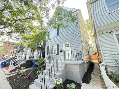 Homes For Sale - 49 Massachusetts Avenue<br/> Buffalo, NY 14213