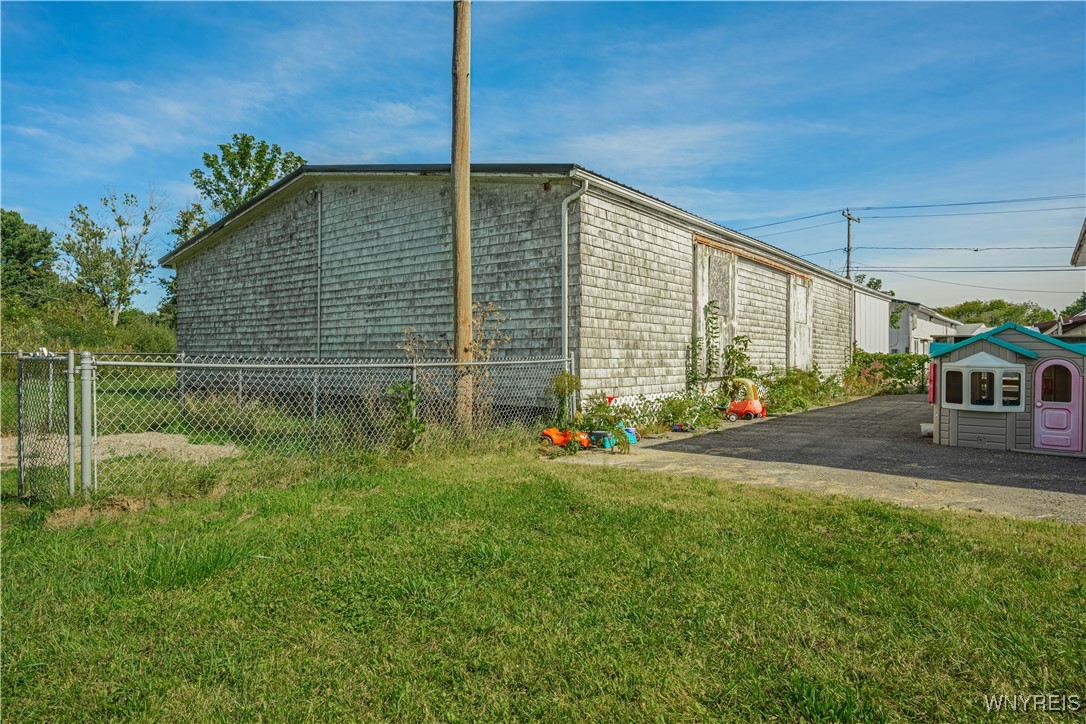 Newfane, New York 14108, United States, ,Commercial,Active,40822