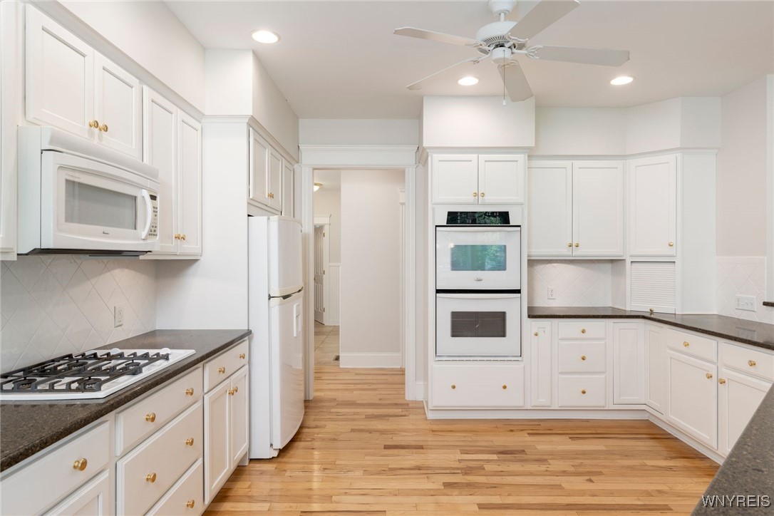56 Sunset Lane, Orchard Park, New York image 10