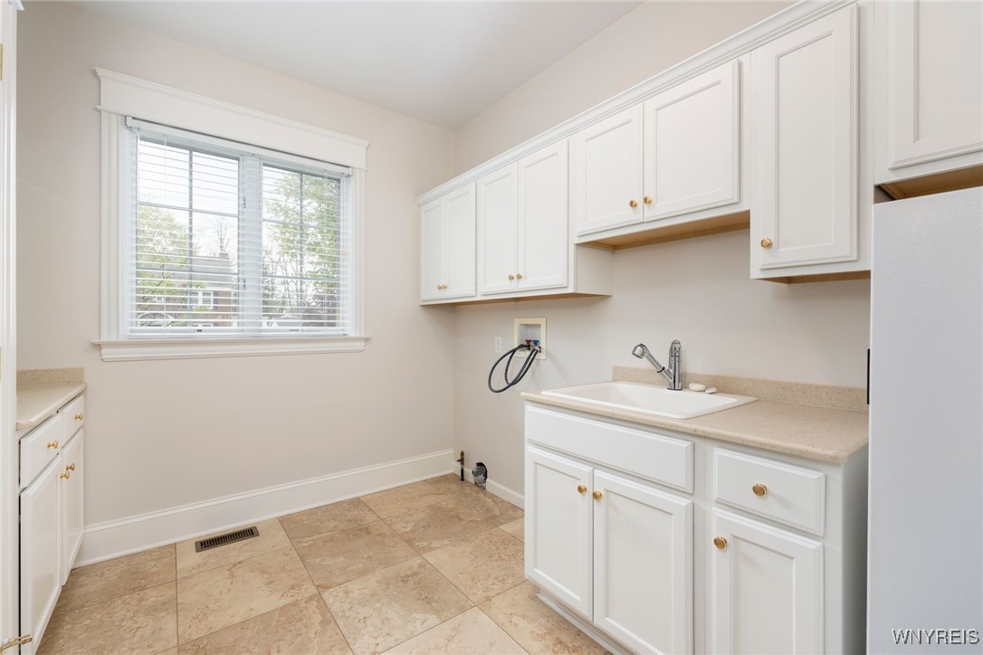 56 Sunset Lane, Orchard Park, New York image 22