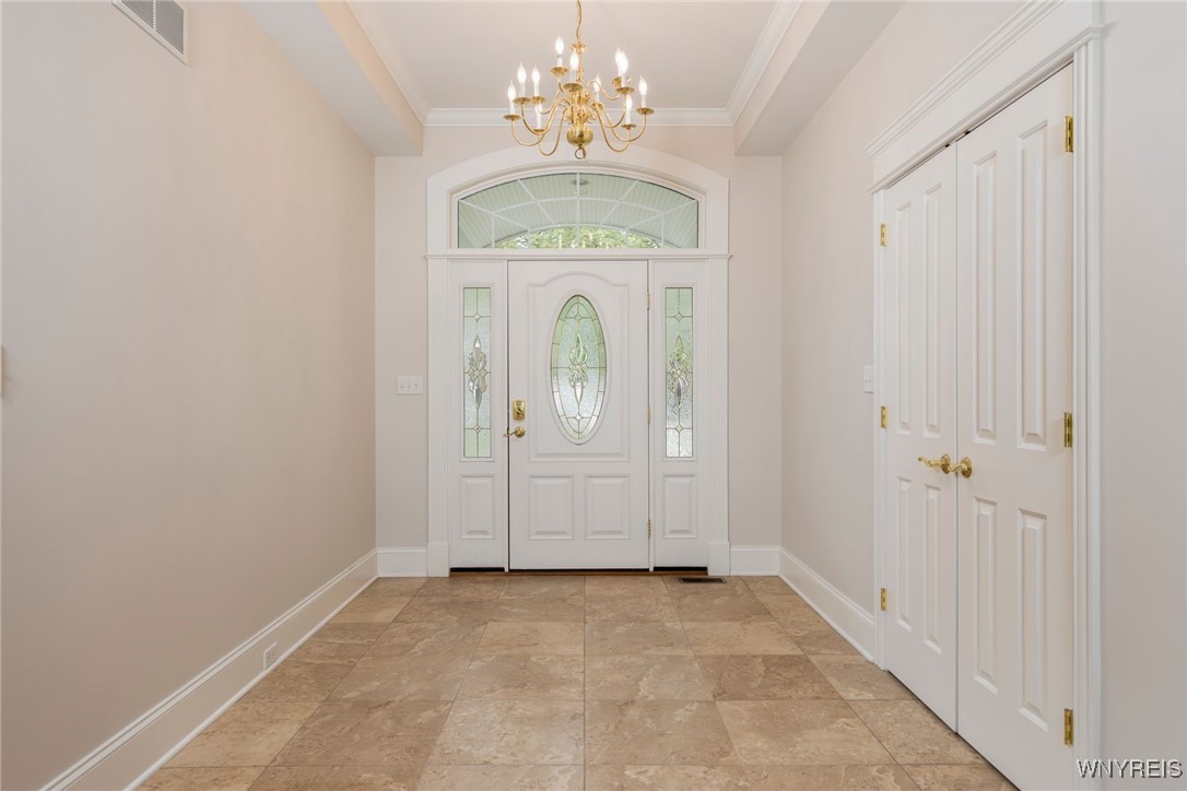 56 Sunset Lane, Orchard Park, New York image 3
