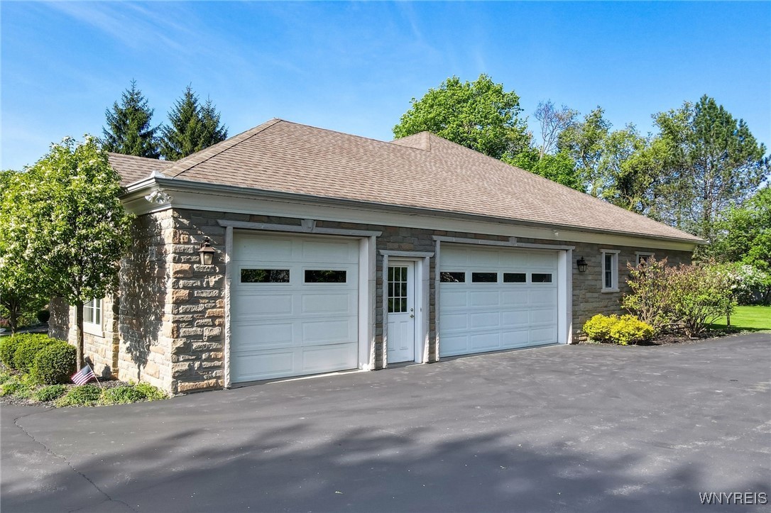 56 Sunset Lane, Orchard Park, New York image 30
