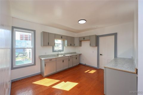 Tiny photo for 30 Glenwood Avenue, Buffalo, NY 14209 (MLS # B1655163)