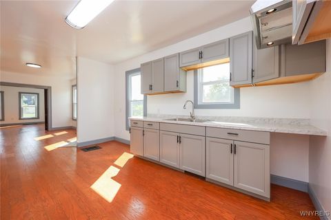Tiny photo for 30 Glenwood Avenue, Buffalo, NY 14209 (MLS # B1655163)