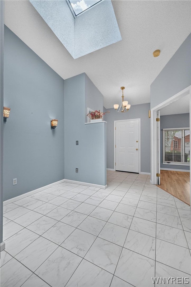 12 Woodpointe
