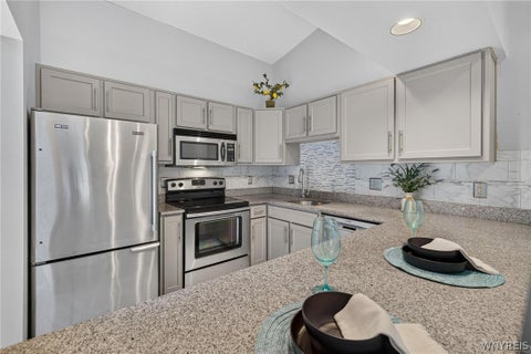Tiny photo for 12 Woodpointe RUN, Amherst, NY 14221 (MLS # B1714975)