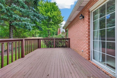 Tiny photo for 12 Woodpointe RUN, Amherst, NY 14221 (MLS # B1714975)