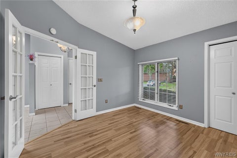 Tiny photo for 12 Woodpointe RUN, Amherst, NY 14221 (MLS # B1714975)