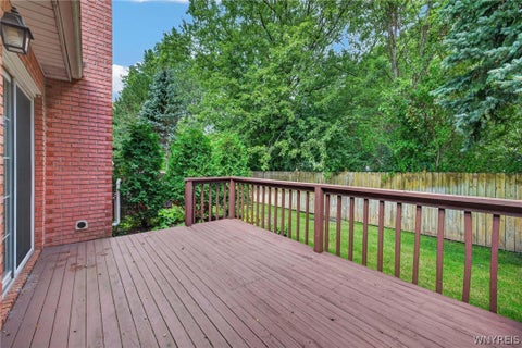 Tiny photo for 12 Woodpointe RUN, Amherst, NY 14221 (MLS # B1714975)