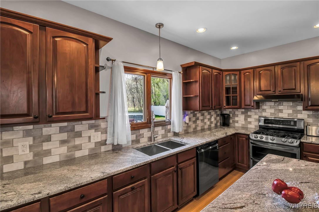 5245 Goodrich Road, Clarence, New York image 8