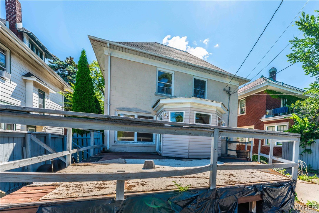 40 Niagara Falls Boulevard