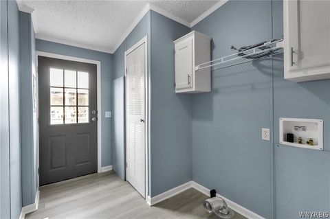 Tiny photo for 1227 Parkwood Drive, Lockport Town, NY 14094 (MLS # B1684825)
