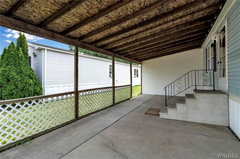 Tiny photo for 1227 Parkwood Drive, Lockport Town, NY 14094 (MLS # B1684825)