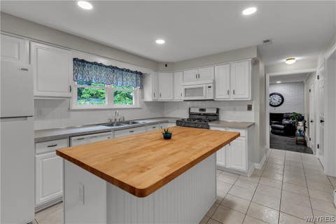 Tiny photo for 377 Brentwood Drive, Porter, NY 14174 (MLS # B1696555)