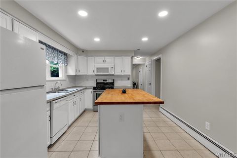 Tiny photo for 377 Brentwood Drive, Porter, NY 14174 (MLS # B1696555)