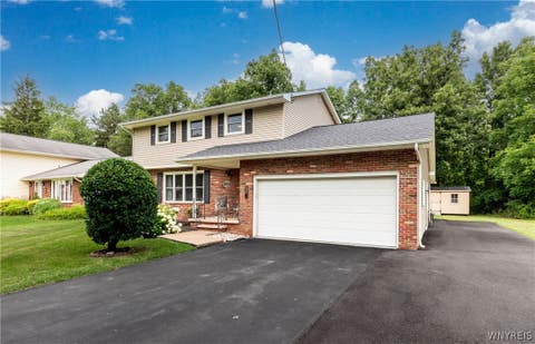 Tiny photo for 377 Brentwood Drive, Porter, NY 14174 (MLS # B1696555)