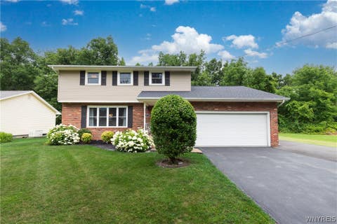 Photo of 377 Brentwood Drive, Porter, NY 14174 (MLS # B1696555)