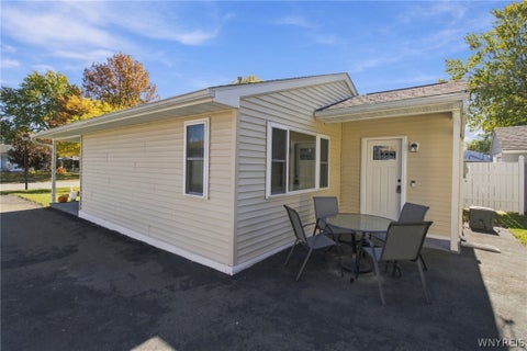 Tiny photo for 708 Montrose Avenue, Tonawanda, NY 14223 (MLS # B1724472)