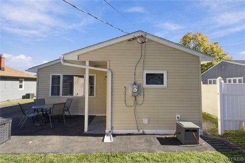 Tiny photo for 708 Montrose Avenue, Tonawanda, NY 14223 (MLS # B1724472)
