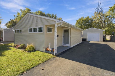 Photo of 708 Montrose Avenue, Tonawanda, NY 14223 (MLS # B1724472)