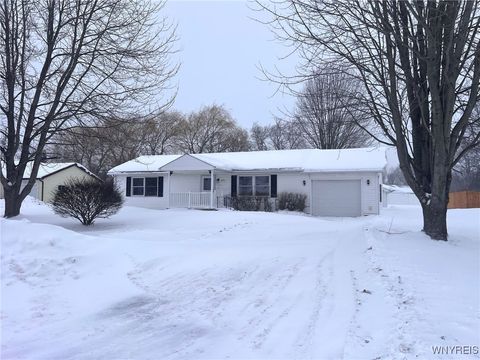 Photo of 3207 Northway Drive, Cambria, NY 14132 (MLS # B1660863)