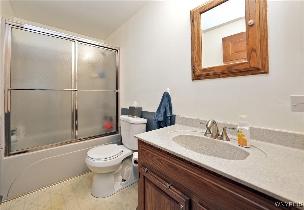 92 W Rouen Drive, Cheektowaga, New York image 27