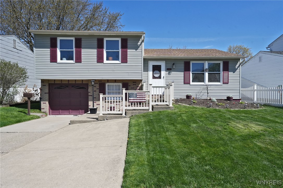 92 W Rouen Drive, Cheektowaga, New York image 3