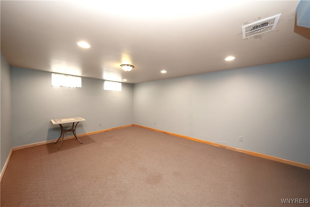 92 W Rouen Drive, Cheektowaga, New York image 31