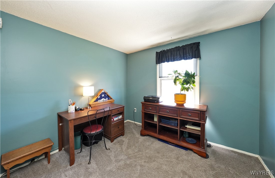 92 W Rouen Drive, Cheektowaga, New York image 24