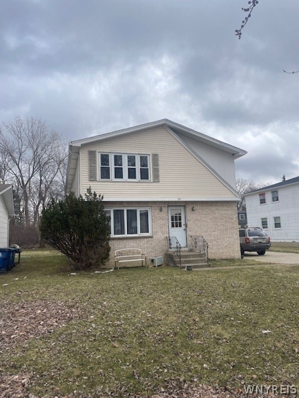 Photo of 341 Sundridge Drive #Upper, Amherst, NY 14228 (MLS # B1665834)