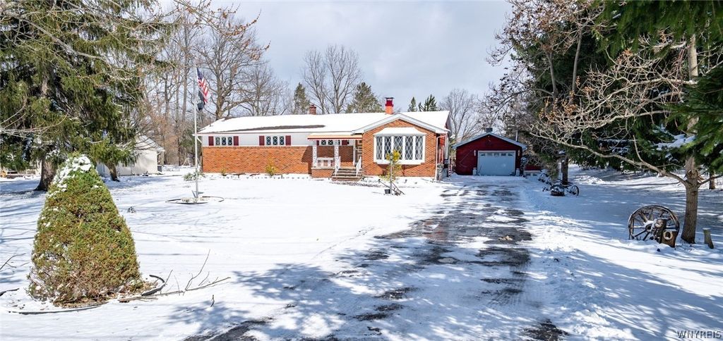 Photo of 80 Rowley Road, Cheektowaga, NY 14227 (MLS # B1665509)