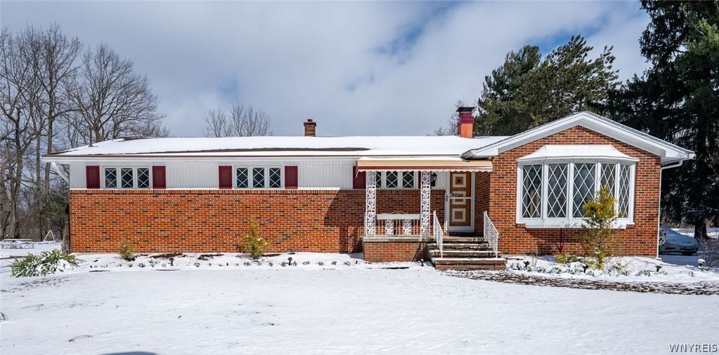 Photo of 80 Rowley Road, Cheektowaga, NY 14227 (MLS # B1665509)